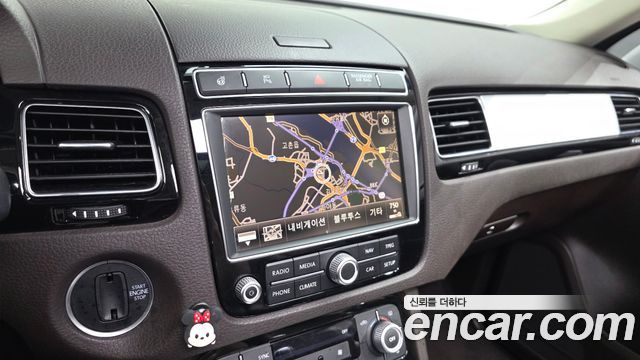 Volkswagen Touareg V6 3.0 TDI Bluemotion 7P5 2016 — фото 13