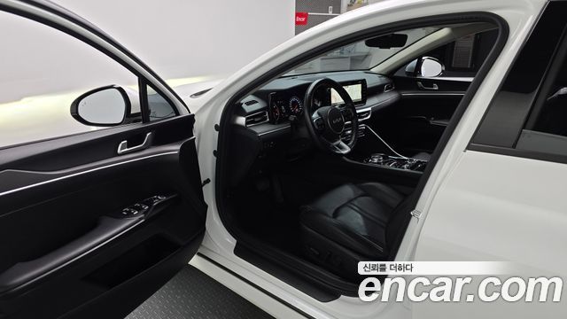 Kia K5 (III) 2.0 Prestige 2023 — фото 10