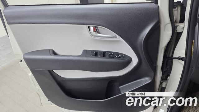 Kia Ray EV Van 2-Seater AIr 2024 — фото 24