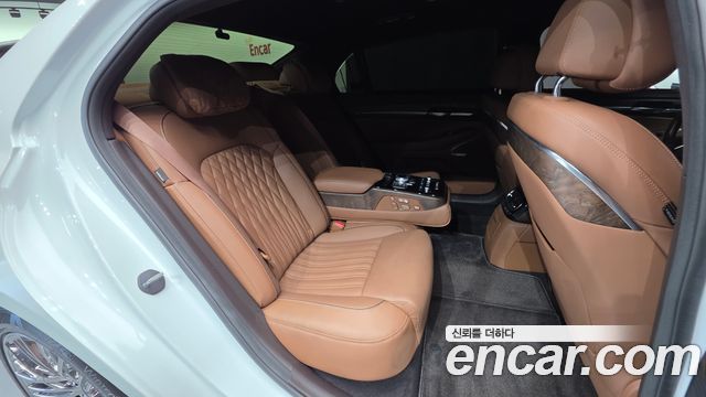 Genesis G90 3.8 AWD Luxury 2021 — фото 35