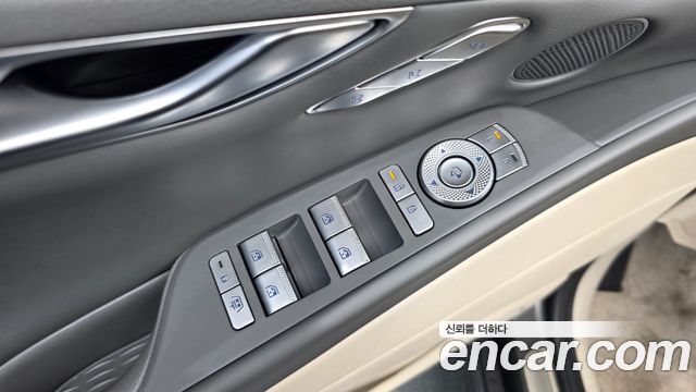 Genesis G80 (RG3) Gasoline 2.5 Turbo AWD 2025 — фото 30