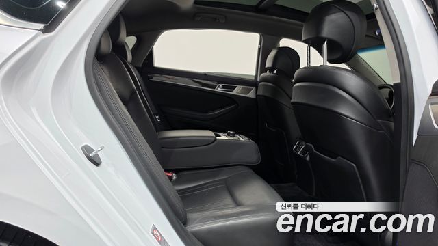 Genesis G80 3.3 GDI AWD Premium Luxury 2017 — фото 12