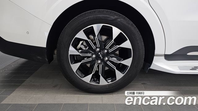 Kia Carnival (IV) Gasoline 7-Seater Outdoor Noblesse 2023 — фото 5