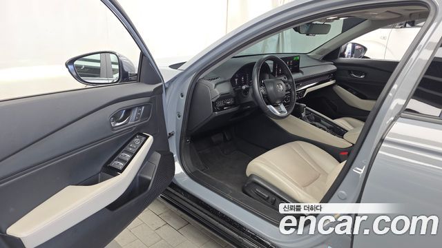 Honda Accord (XI) 2.0 Hybrid Touring 2023 — фото 10