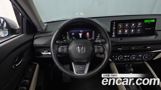 Honda Accord (XI) 2.0 Hybrid Touring 2023 — фото 13