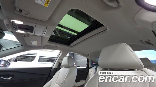 Honda Accord (XI) 2.0 Hybrid Touring 2023 — фото 18