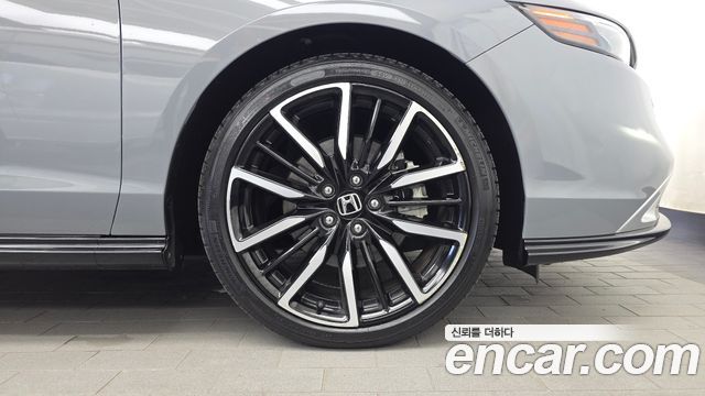 Honda Accord (XI) 2.0 Hybrid Touring 2023 — фото 21