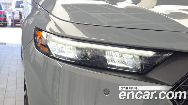 Honda Accord (XI) 2.0 Hybrid Touring 2023 — фото 22