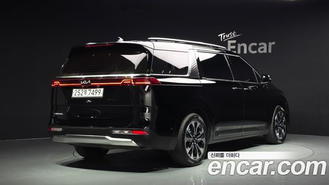 Kia Carnival (IV) Gasoline 9-Seater Signature 2023 — фото 2