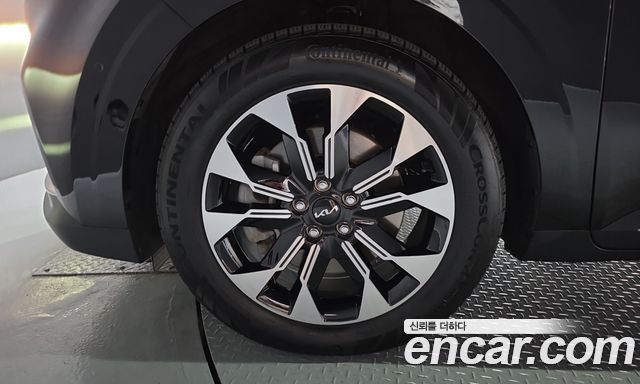 Kia Carnival (IV) Gasoline 9-Seater Signature 2023 — фото 5
