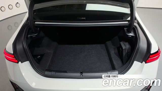 BMW 5 Series (G60) 520i M Sport 2025 — фото 27