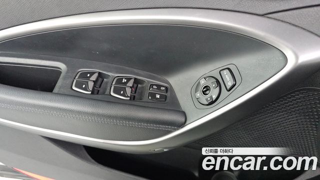 Hyundai Santa Fe (DM) Diesel(e-VGT) 2.0 2WD Premium 2013 — фото 27