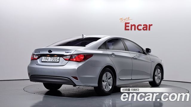 Hyundai Sonata Hybrid 2.0 Smart 2014 — фото 2