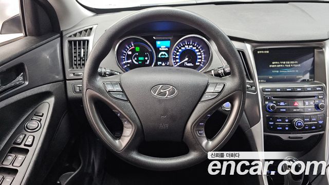 Hyundai Sonata Hybrid 2.0 Smart 2014 — фото 15