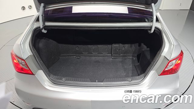 Hyundai Sonata Hybrid 2.0 Smart 2014 — фото 28