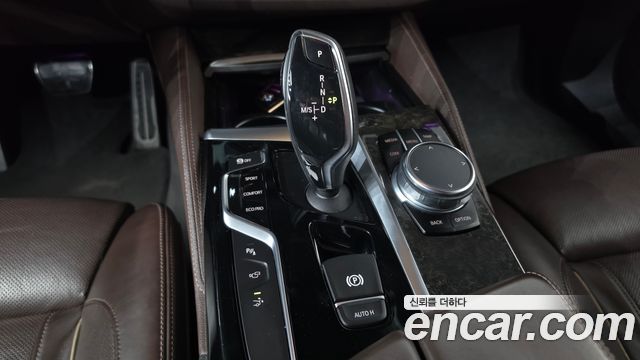 BMW 6 Series GT (G32) 630d xDrive M Sport 2018 — фото 9