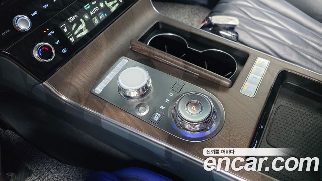 Genesis G80 (RG3) Gasoline 2.5 Turbo AWD 2025 — фото 9