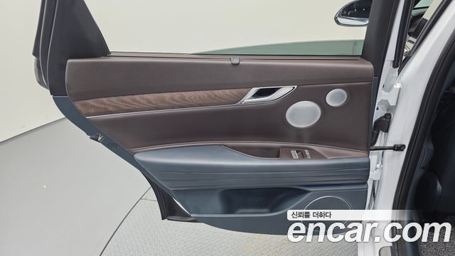Genesis G80 (RG3) Gasoline 2.5 Turbo AWD 2025 — фото 25