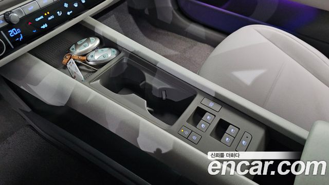 Hyundai Ioniq 6 Long Range Exclusive + 2023 — фото 9