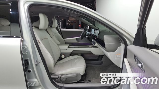 Hyundai Ioniq 6 Long Range Exclusive + 2023 — фото 12