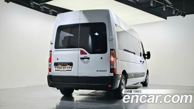 Renault Korea Master 2.3 15-Seater 2020 — фото 4