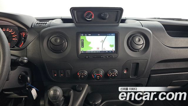 Renault Korea Master 2.3 15-Seater 2020 — фото 19