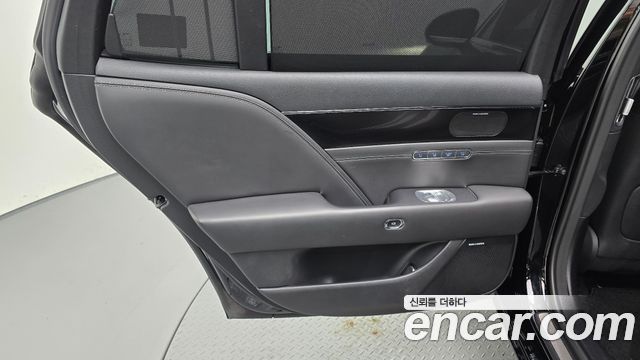 Genesis G90 (RS4) Gasoline 3.5 Turbo AWD 2022 — фото 25