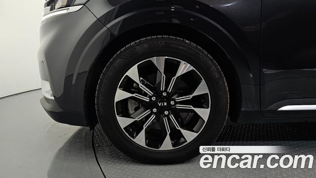 Kia Carnival (IV) Diesel 9-Seater Signature 2021 — фото 5