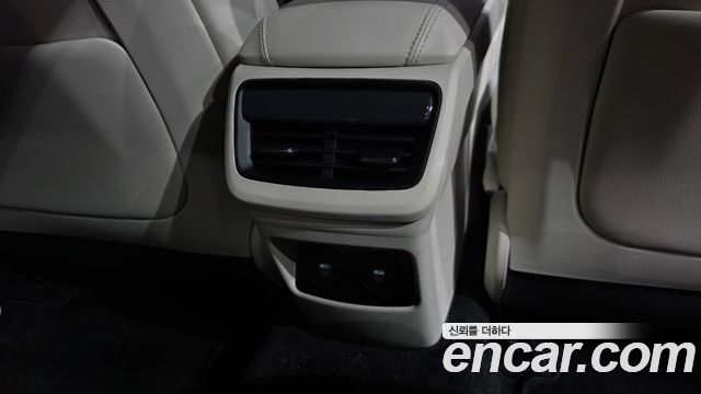 Kia K8 2.5 Gasoline 2WD Noblesse 2025 — фото 36