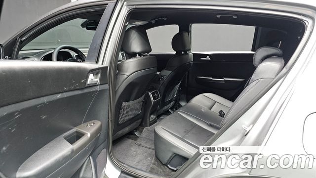 Kia Sportage The Bold Diesel 1.6 2WD Prestige Gravity 2022 — фото 12