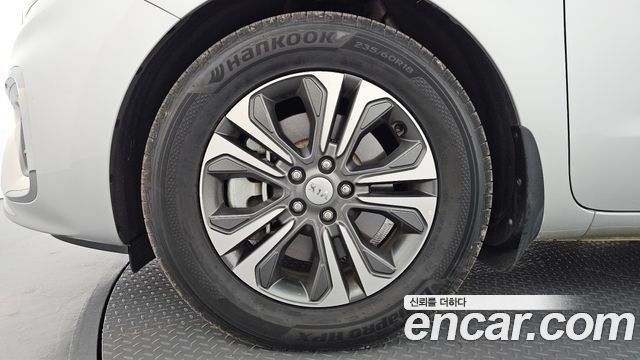 Kia Carnival 9-Seater Luxury 2019 — фото 5