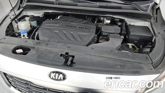 Kia Carnival 9-Seater Luxury 2019 — фото 6