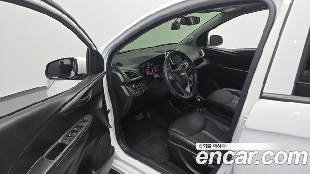 Chevrolet Spark LT 2022 — фото 10
