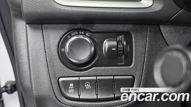 Chevrolet Spark LT 2022 — фото 14