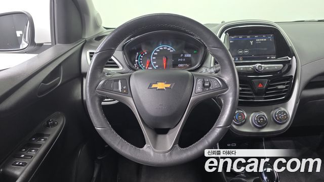 Chevrolet Spark LT 2022 — фото 15