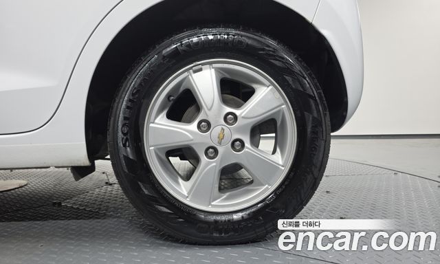 Chevrolet Spark LT 2022 — фото 21
