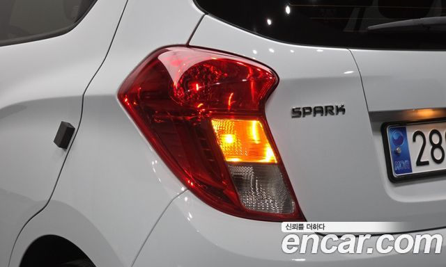 Chevrolet Spark LT 2022 — фото 23