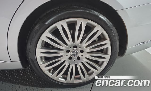 Mercedes-Benz S-Class (W222) S560L 4MATIC 2019 — фото 21