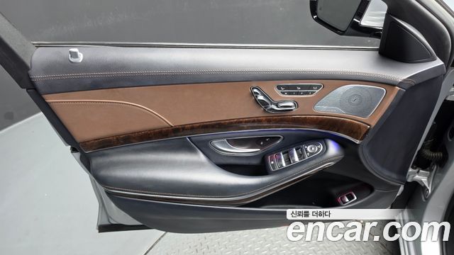 Mercedes-Benz S-Class (W222) S560L 4MATIC 2019 — фото 24