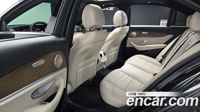Mercedes-Benz E-Class (W213) E250 Exclusive 2022 — фото 15