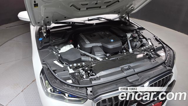 BMW 5 Series (G60) 520i M Sport 2025 — фото 6