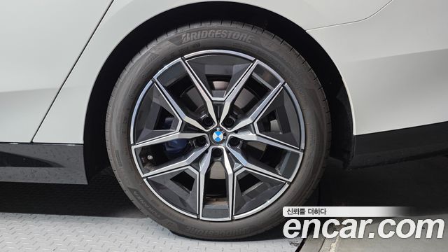BMW 5 Series (G60) 520i M Sport 2025 — фото 21