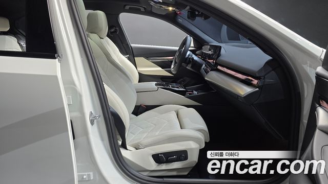 BMW 5 Series (G60) 520i M Sport 2025 — фото 26