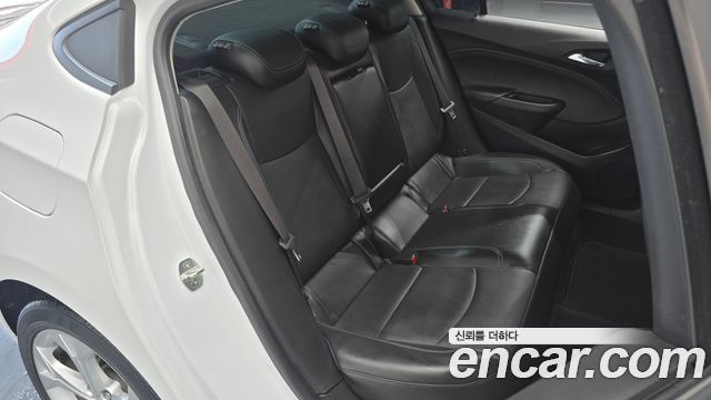 Chevrolet Cruze 1.4 Turbo LT Deluxe 2017 — фото 16