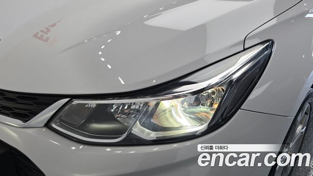 Chevrolet Cruze 1.4 Turbo LT Deluxe 2017 — фото 28