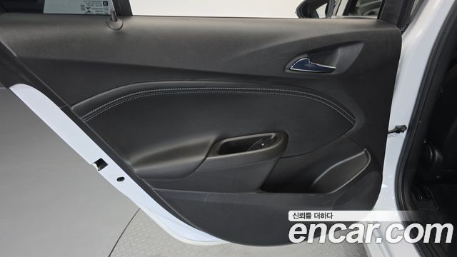 Chevrolet Cruze 1.4 Turbo LT Deluxe 2017 — фото 31