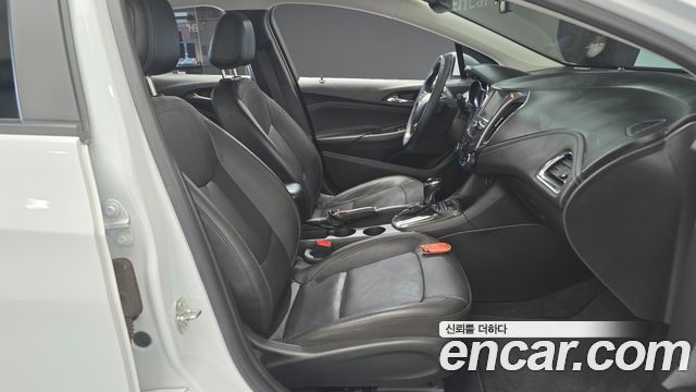 Chevrolet Cruze 1.4 Turbo LT Deluxe 2017 — фото 32