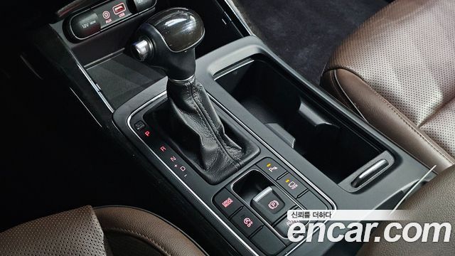 Kia Sorento Diesel 2.0 2WD Noblesse Special 2017 — фото 9