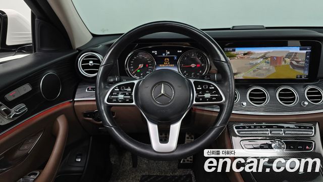 Mercedes-Benz E-Class (W213) E220d Avantgarde 2019 — фото 13