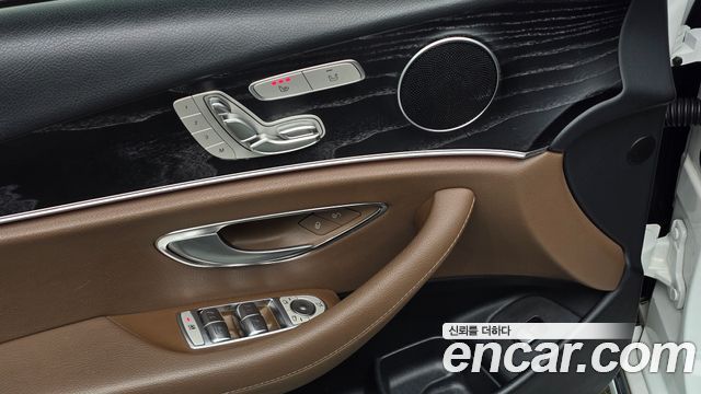 Mercedes-Benz E-Class (W213) E220d Avantgarde 2019 — фото 18